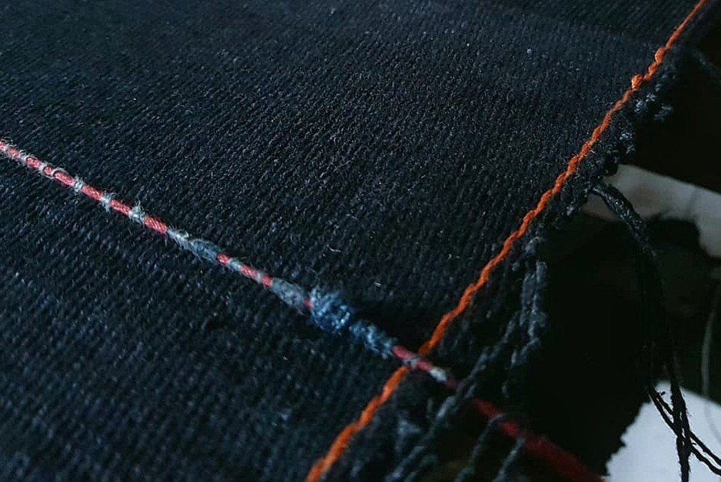 SOSO-Premiers-The-Worlds-First-20-oz.-Handwoven-Black-Selvedge-Denim-detailed-seams