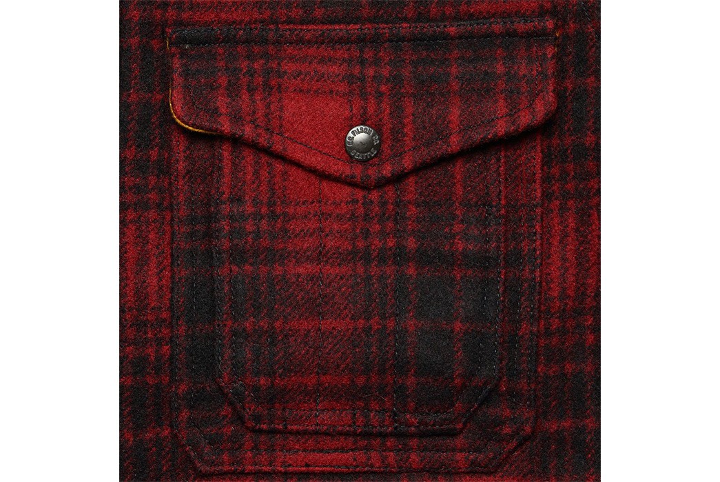 Bolster-You-Winter-Wardrobe-With-The-Classic-Filson-Mackinaw-Jac-Shirt-front-pocket