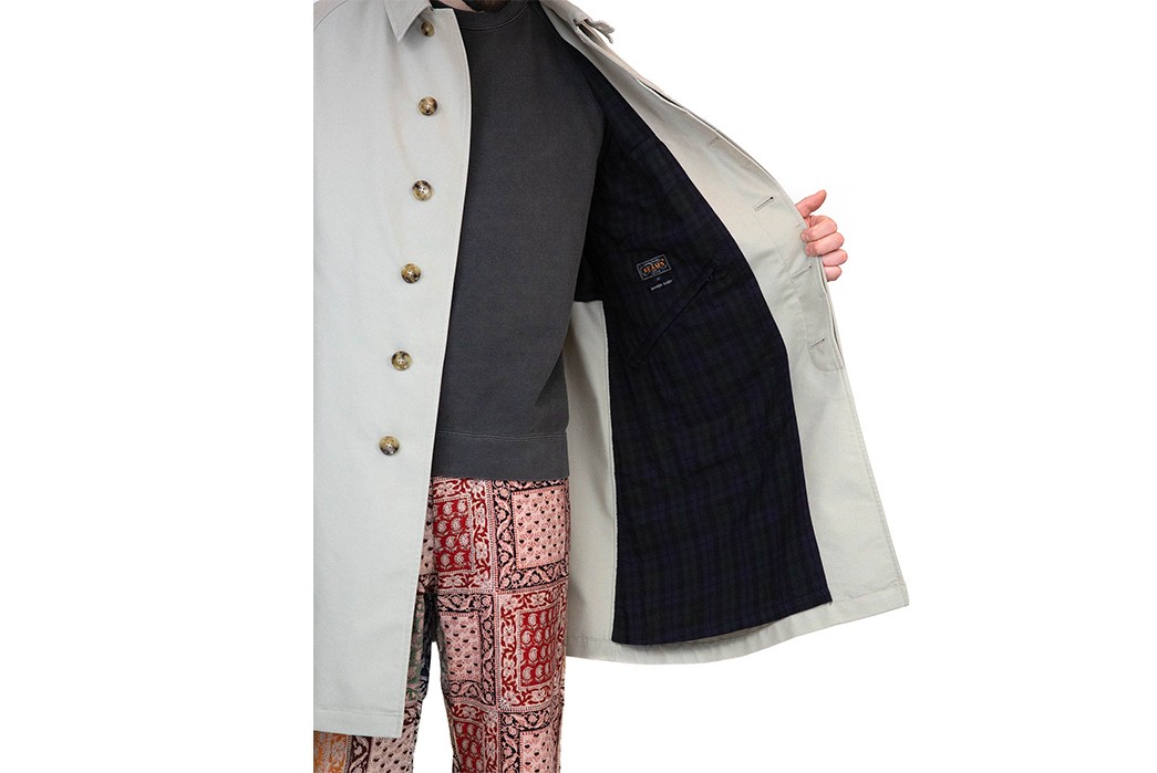 Beams+-Offers-The-Perfect-Transtional-Coat-In-Gabardine-model-front-open