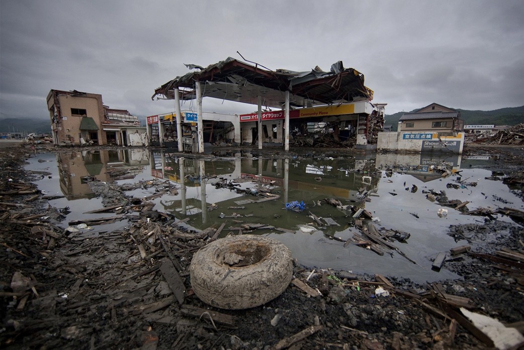 Eric-Kvatek-on-the-10-Year-Anniversary-of-the-Fukushima-Disaster-destroyed-gas-station