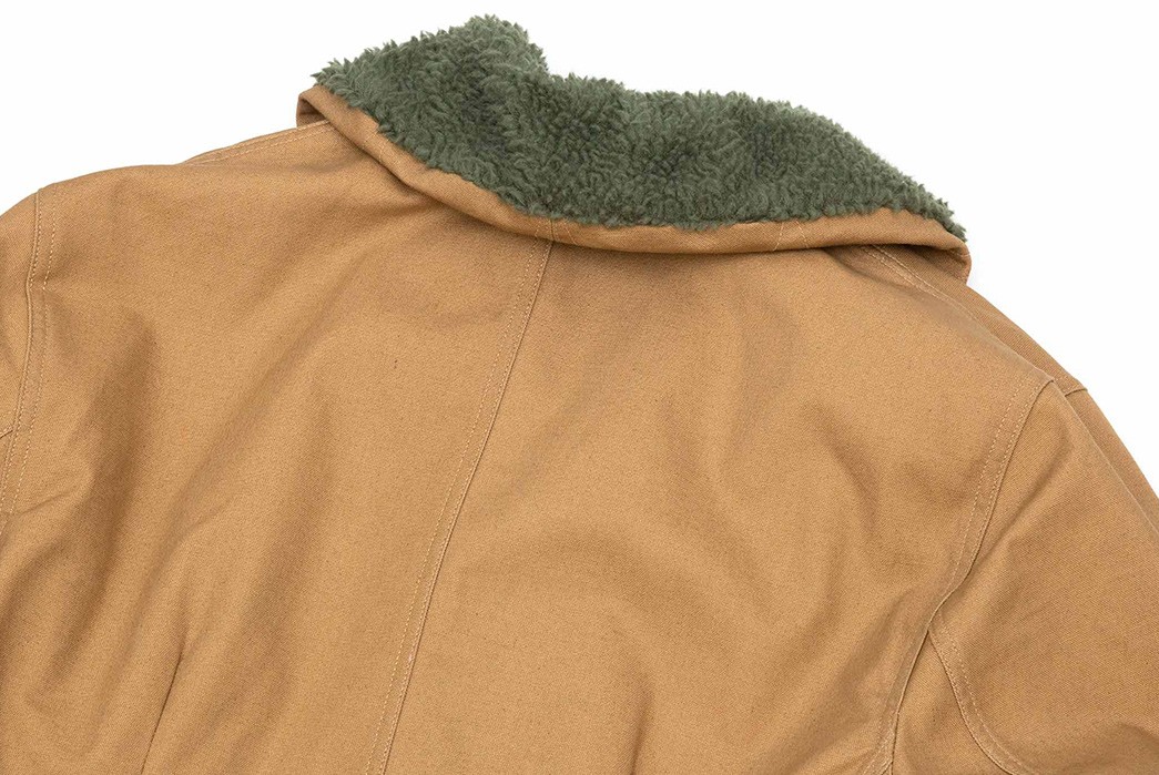 Lost-&-Found-Opens-Pre-Orders-For-An-Exclusive-Jeep-Coat-From-The-Real-McCoy's-back-collar