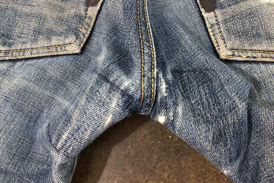Fade-Friday---Evisu-No.1-Special-Lot-2000-(10+-Years,-3-Washes,-Unknown-Soaks)-back-top-between-legs