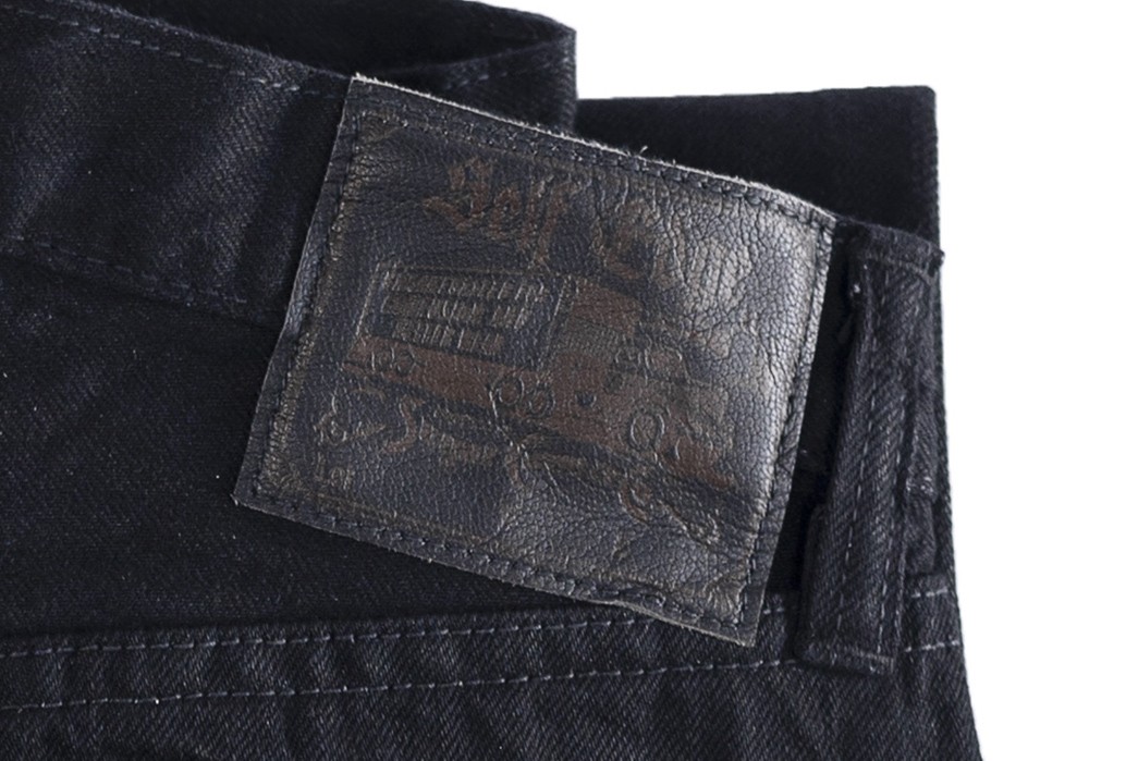 Sugar-Cane-Blacks-Out-Its-Classic-1947-Jean-ExclusivelyFor-Self-Edge-back-top-leather-patch