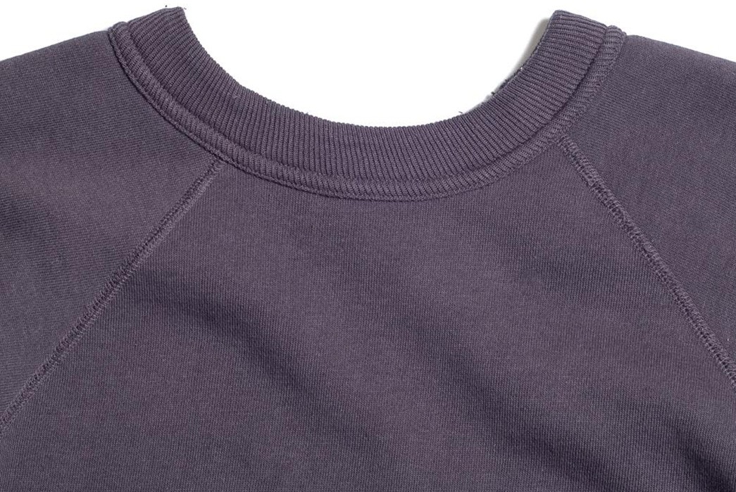 Warehouse-Based-Its-4085-S-S-Pocket-Sweatshirt-On-Pre-1960s-Examples-purple-front-collar