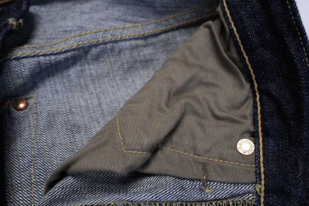 Freewheelers'-S601XX-Jean-Is-Inspired-By-Levi's-501-From-1944-45-inside-pocket-bag