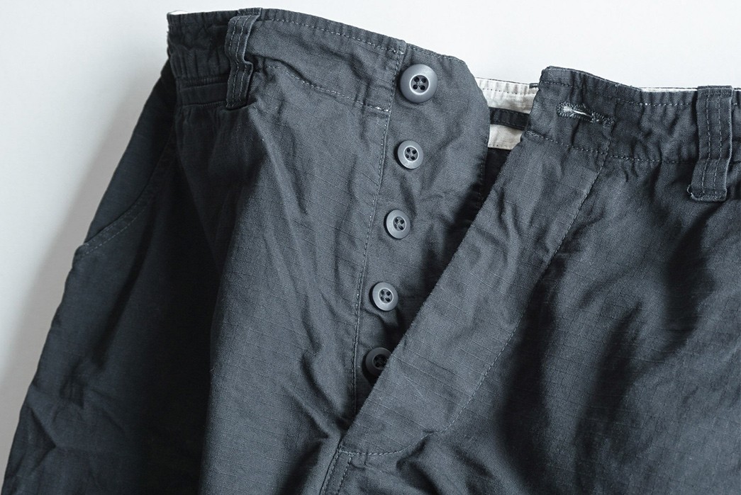 Obbi-Good-Label-Crafts-Ripstop-'Outdoor-Pants'-With-Taiwan's-FAITH-SFK-front-open-dark