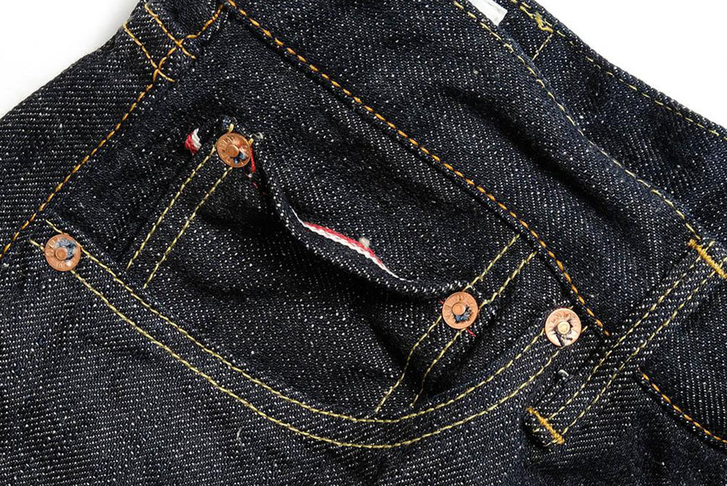 ONI-Renders-Relaxed-Straight-Jeans-In-Demonic-Natural-Indigo-Selvedge-Denim-front-top-right-pockets