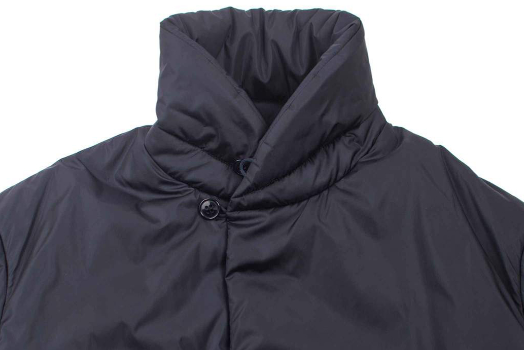 Arpenteur's-Loft-Jacket-Is-The-Puffer-Deck-Jacket-You-Never-Knew-You-Needed-front-collar