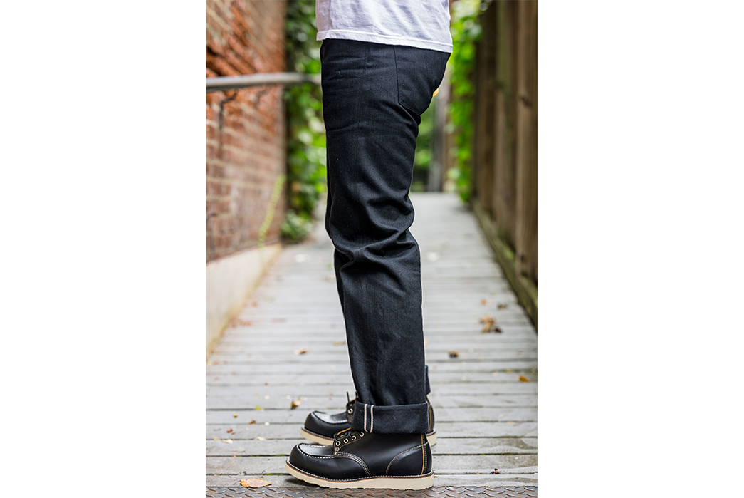 Be-An-Outlaw-In-The-Murdered-Out-Mister-Freedom-Lot.-64-Selvedge-Denim-Jeans-model-side