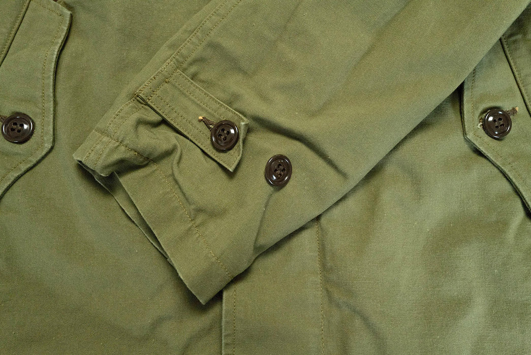 Freewheelers'-M-1938-Field-Jacket-Is-Devilishly-Versatile-sleeve-buttons