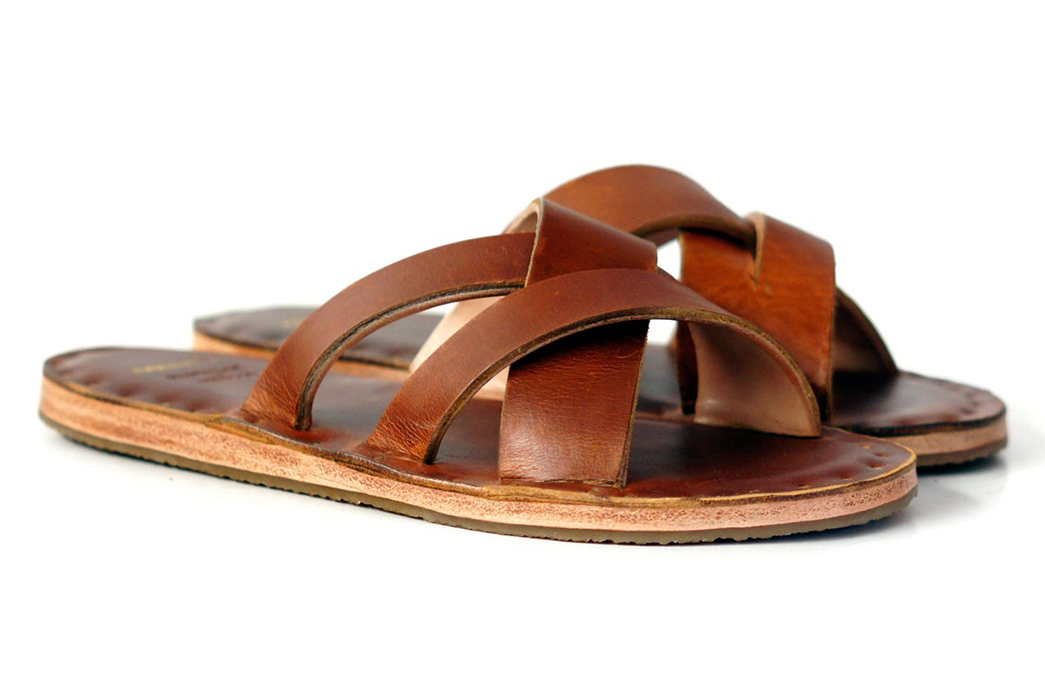 Leather-Slip-On-Sandals---Five-Plus-One-2)-Unmarked-Leather-Slides