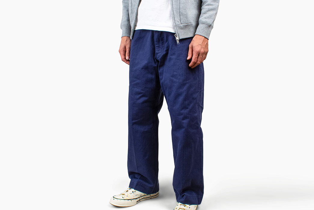 Beams-Plus-Delivers-HBT-Greatness-With-Its-MIL-Trousers-model-front-sidejpg