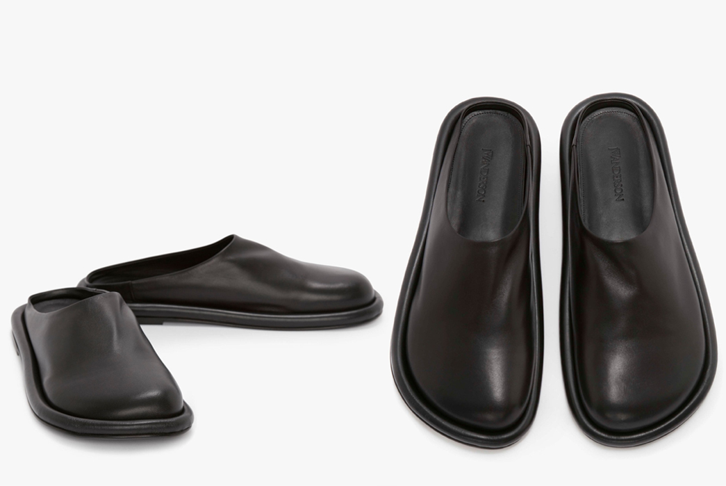 Slip-On-Leather-Slippers---Five-Plus-One-Plus-One---JW-Anderson-Bumper-Tube-Leather-Slippers