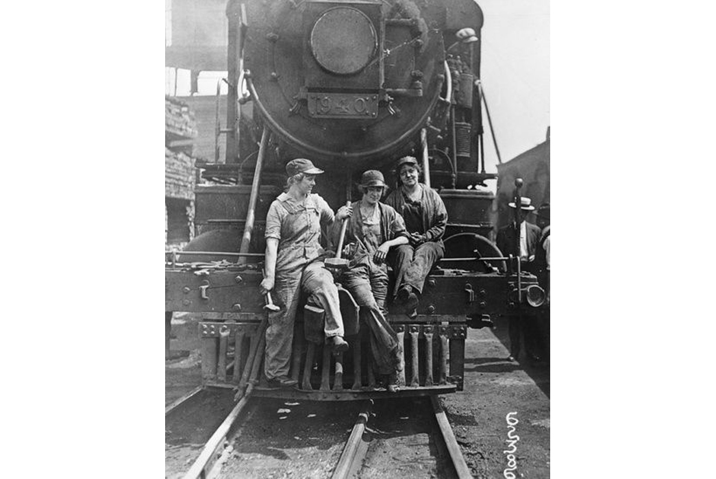 Beyond-The-Tracks---How-Railroading-Impacted-American-Workwear-Pt.-2-Female-railroad-workers-in-1918--the-final-year-of-World-War-I.-Image-via-Sage-Sky-Pinterest.