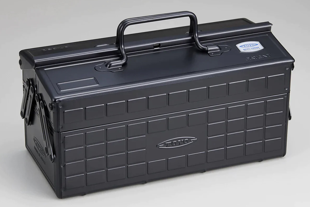 Store-Your-Tools-In-Japanese-Steel-With-TOYO-Steel's-ST-350-Toolbox-grey