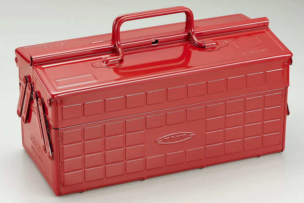 Store-Your-Tools-In-Japanese-Steel-With-TOYO-Steel's-ST-350-Toolbox-red