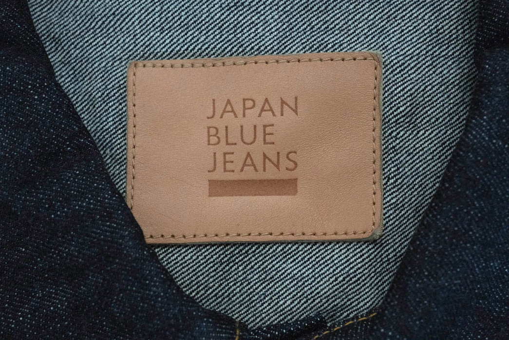 Japan-Blue's-14.8-oz.-WWII-Denim-Jacket-Has-a-T-Back-Design-inside-leather-patch