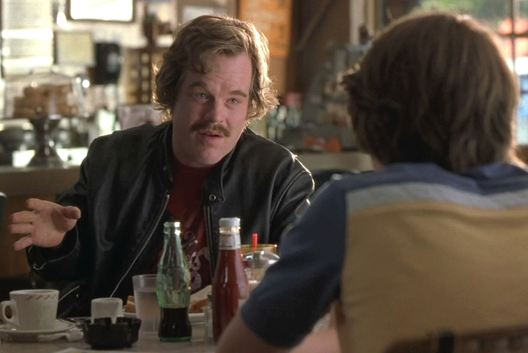 Working-Titles---Almost-Famous-Lester-Bangs-and-William-having-lunch-together.-Image-via-Fandango.