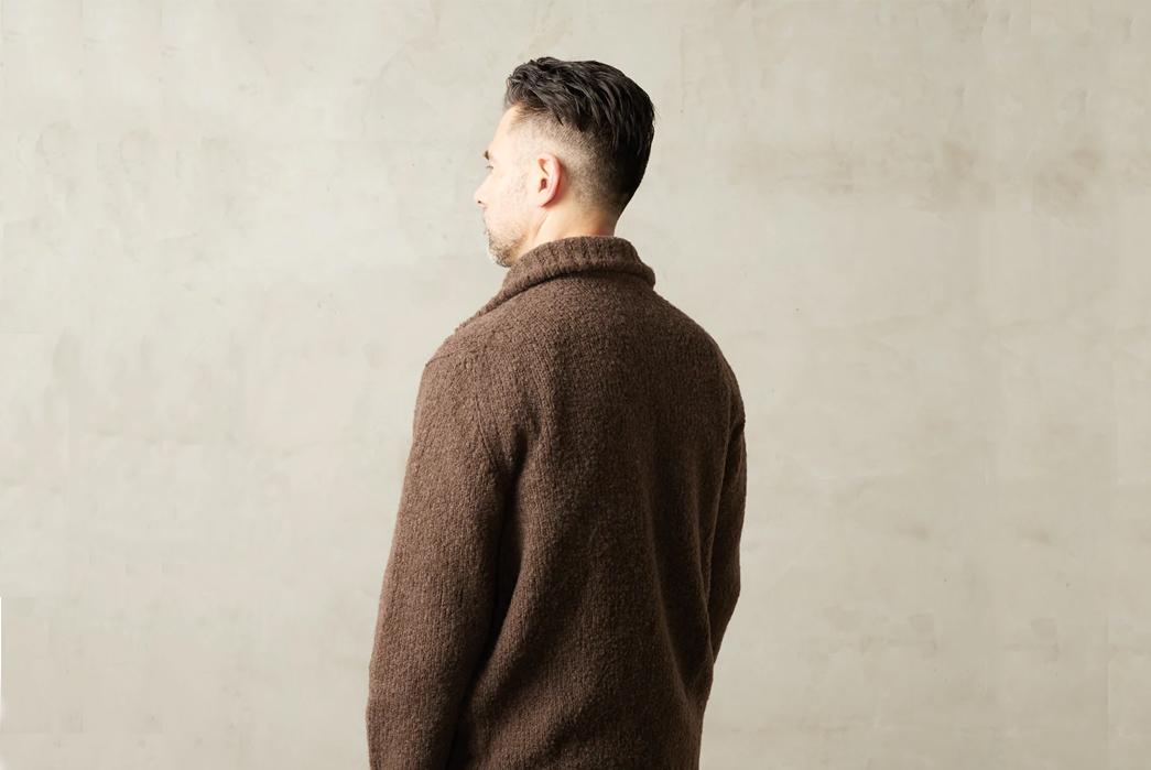 De-Bonne-Facture-Produces-Zip-Sweater-in-Organic-Virgin-Wool-Boucle-Back-portari