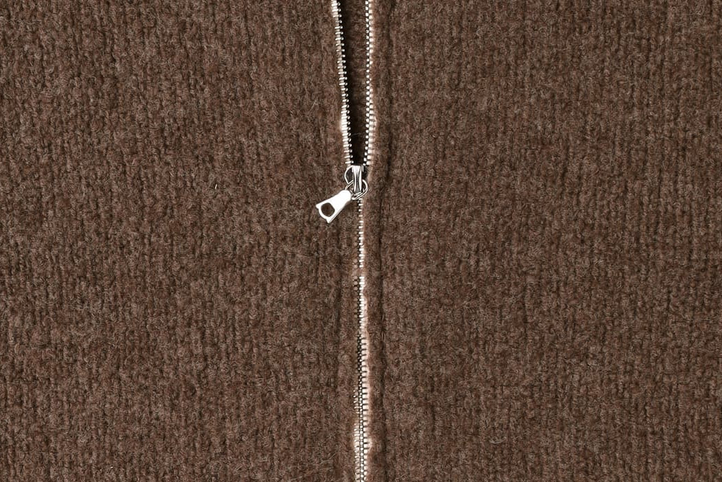 De-Bonne-Facture-Produces-Zip-Sweater-in-Organic-Virgin-Wool-Boucle-Zipper-details