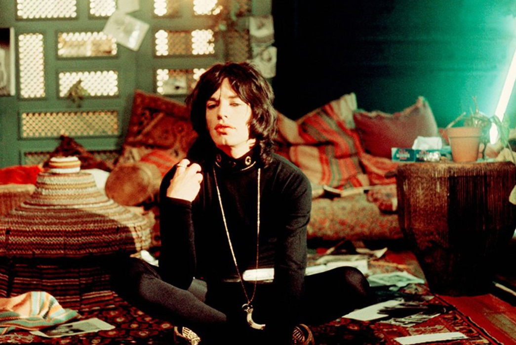 Persian-Rugs---History-&-Buyer's-Guide-Mick-Jagger-in-the-1970-film-Performance.-Image-via-Warner-Bros.