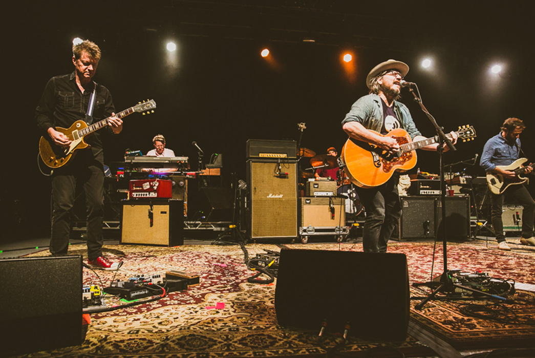 Persian-Rugs---History-&-Buyer's-Guide-Wilco-performing-live-in-2015.-Image-via-L.A.-Record.