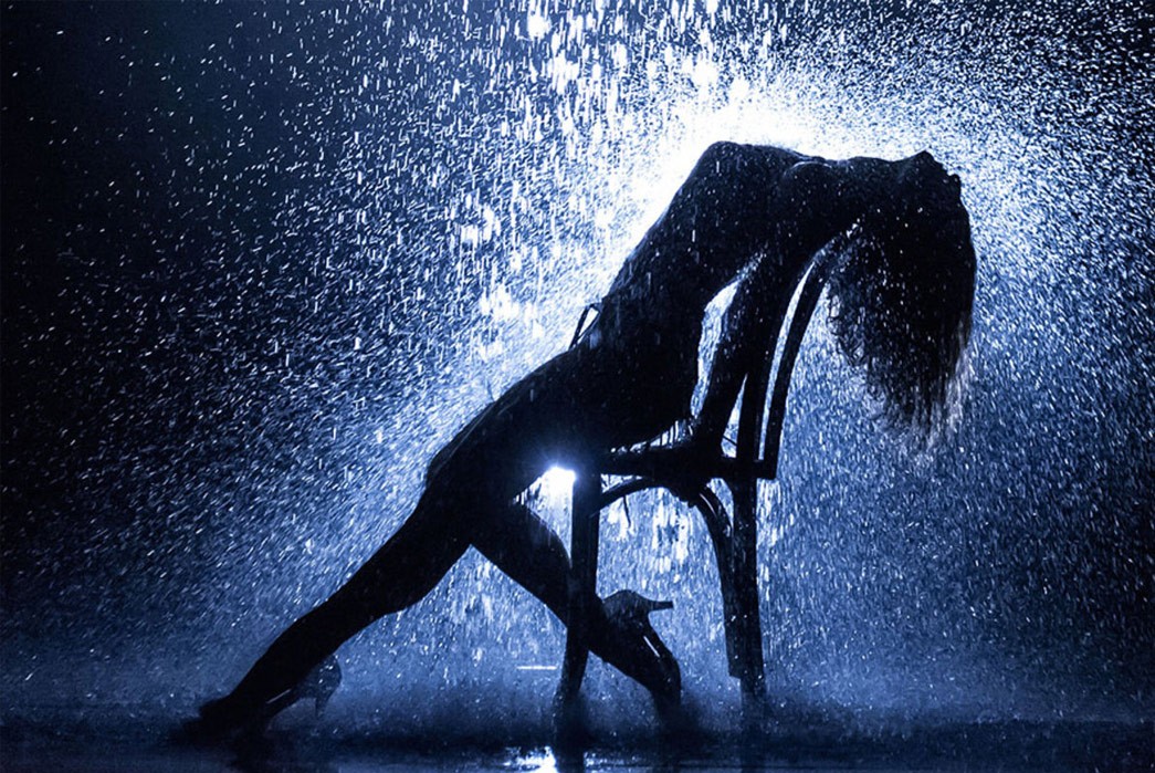 Working-Titles---Flashdance-The-iconic-scene-with-the-water-splash.-Image-via-Paramount-Pictures