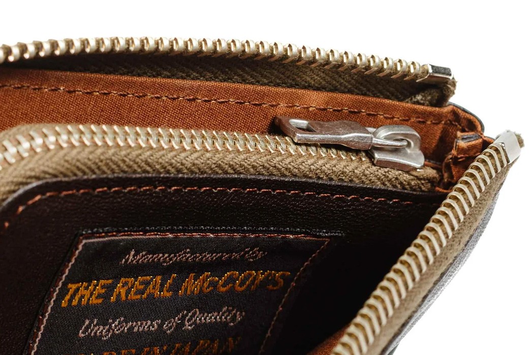 The-Real-McCoy's-Applied-Seal-Brown-Flight-Jacket-Leather-to-Zip-Wallet-Front-inside-details