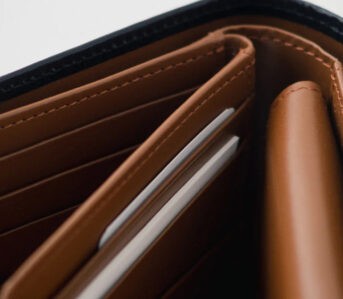 Coin-Pocket-Leather-Wallets---Five-Plus-One-Featured