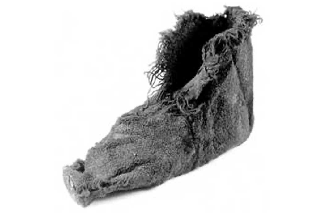 The-History-&-Development-of-Socks-A-surviving-example-of-an-udone-worn-by-Roman-soldiers.-Image-via-Roman-Britain.