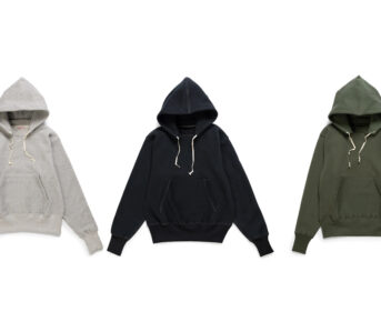 Enter-the-Afterhood-Game-with-Cushman's-Lot.-26350-After-Hood-Parka-white-black-and-green-front