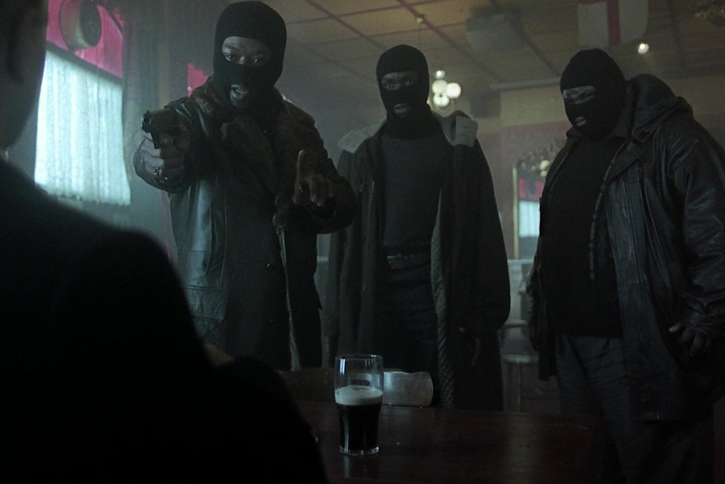 All-About-Balaclavas---History,-Social-Context,-&-Modern-Makers-A-still-from-2000-Guy-Ritchie-movie,-Snatch,-via-Film-Affinity.