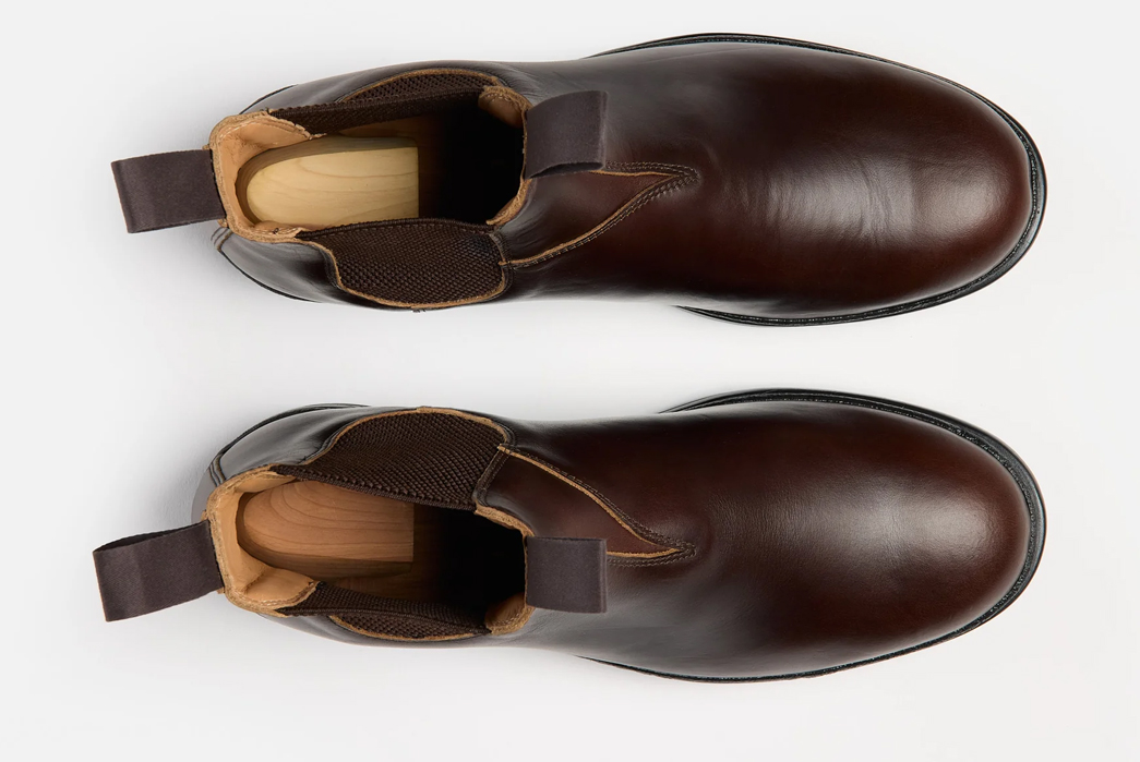 GORAL's-Baslow-Boot-Beats-Blundstones-to-a-Pulp-black-brown-top-view